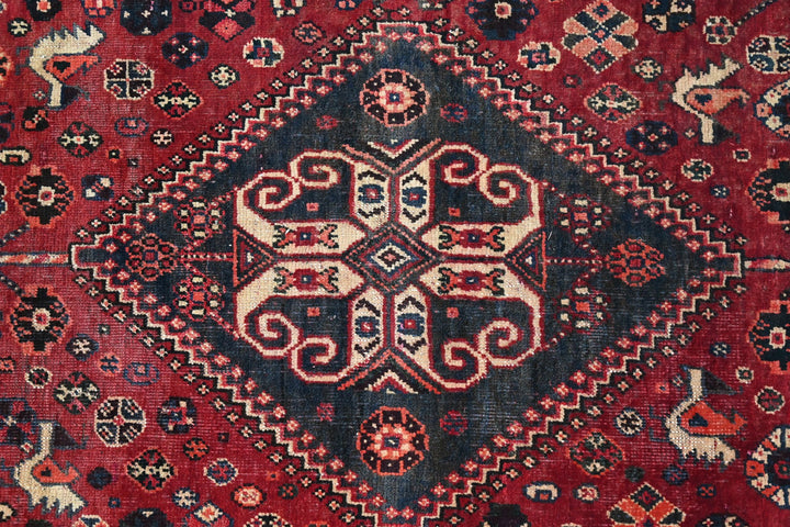 Medium rug 5' 9" x 7' 6"