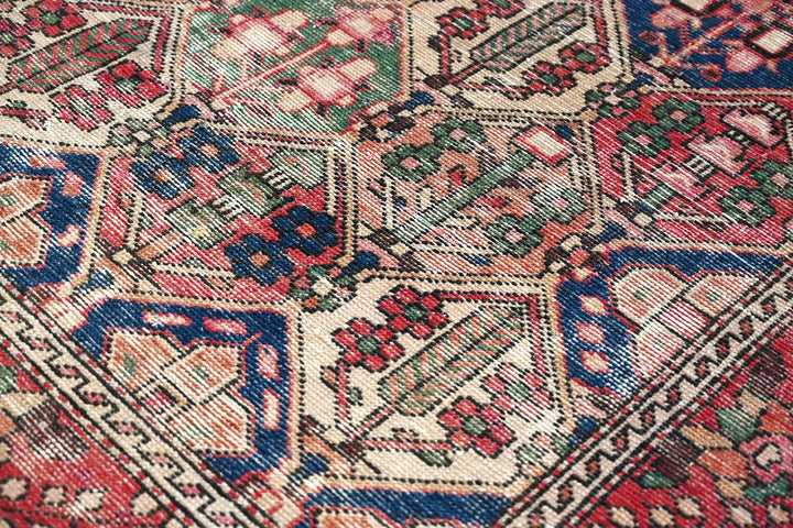 Medium rug 6' 5" x 9' 5"
