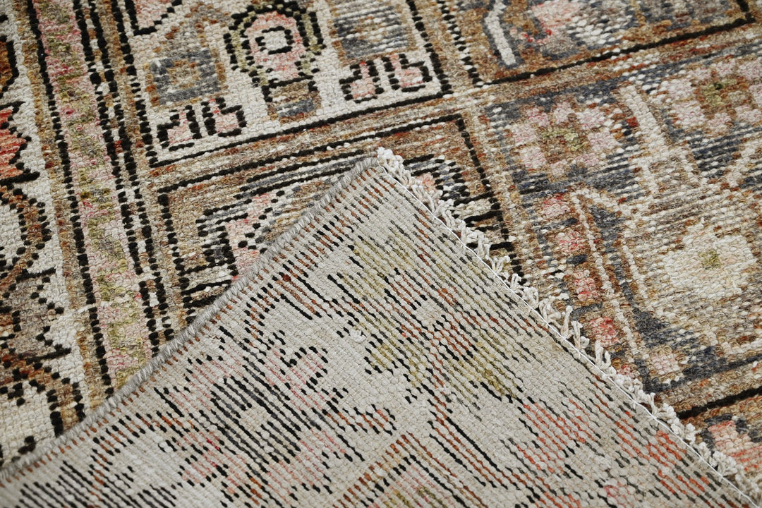brown Medium rug 6' 3" x 9' 2"