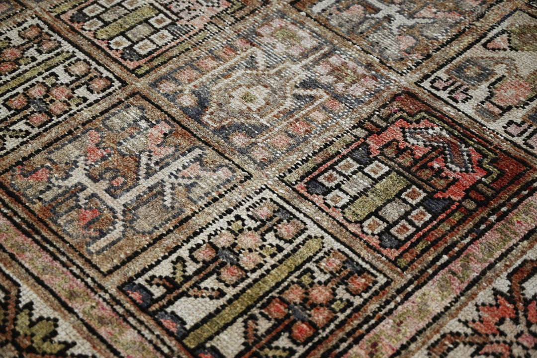 brown Medium rug 6' 3" x 9' 2"