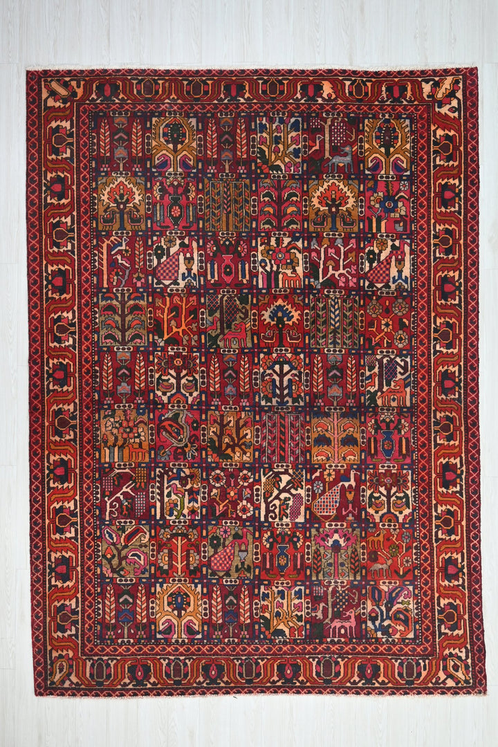 red Large rug 7' 3" x 9' 1"