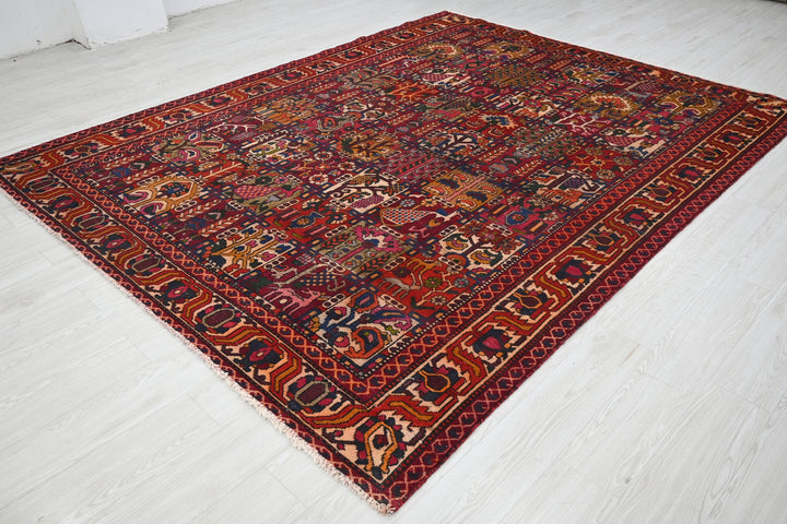 red Large rug 7' 3" x 9' 1"