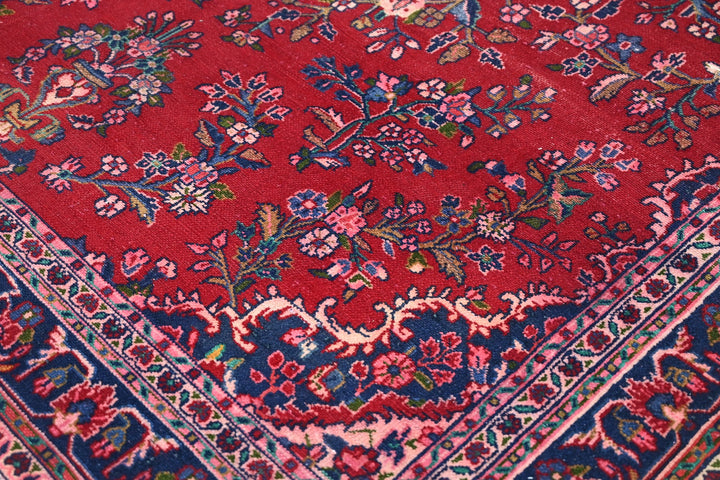 red Large rug 6' 6" x 10' 9"
