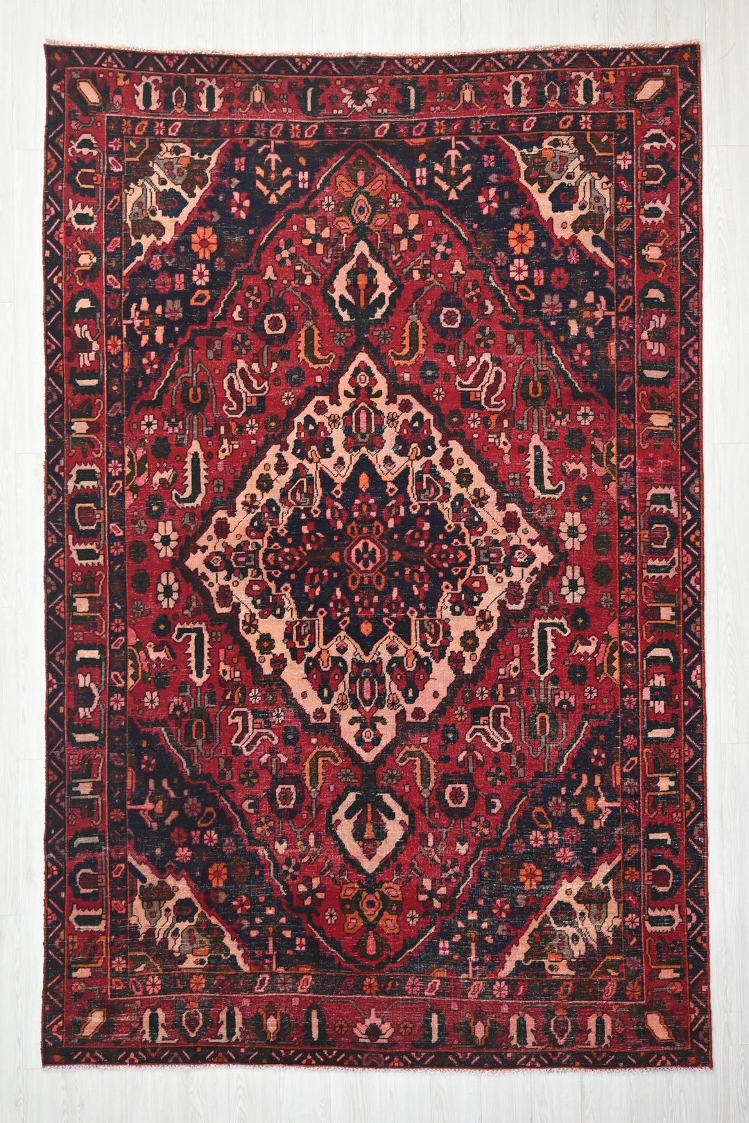 red Large rug 6' 7" x 10' 0"