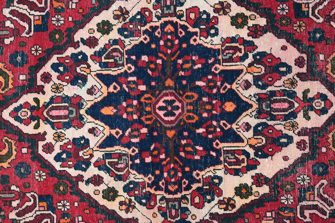 red Large rug 6' 7" x 10' 0"