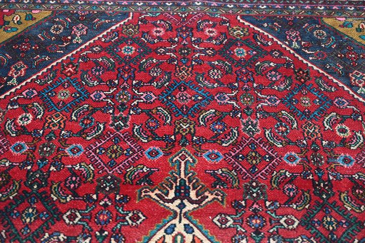 Large rug 6' 9" x 9' 10"