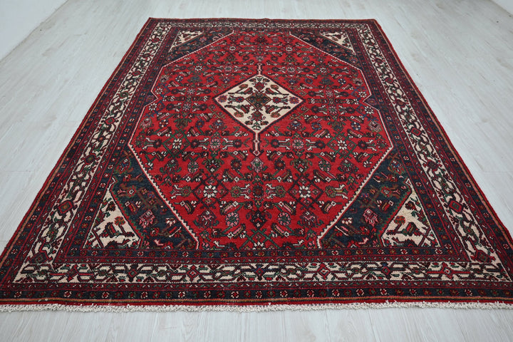 Large rug 6' 11" x 9' 8"