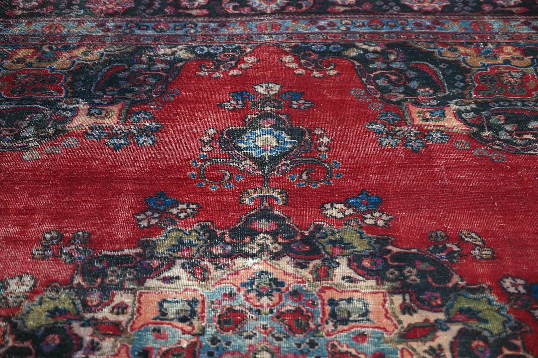 red Large rug 7' 3" x 10' 0"