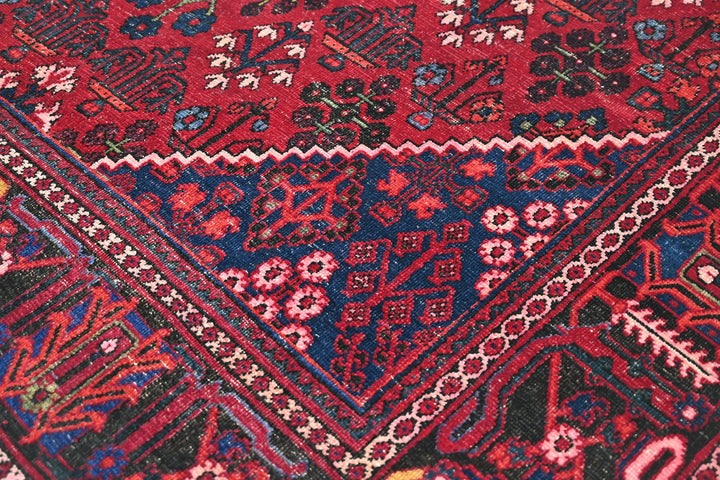 Large rug 7' 0" x 9' 8"