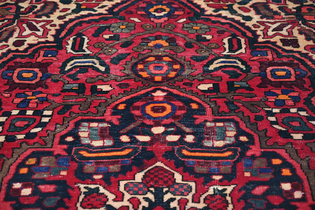 red Medium rug 6' 0" x 9' 0"