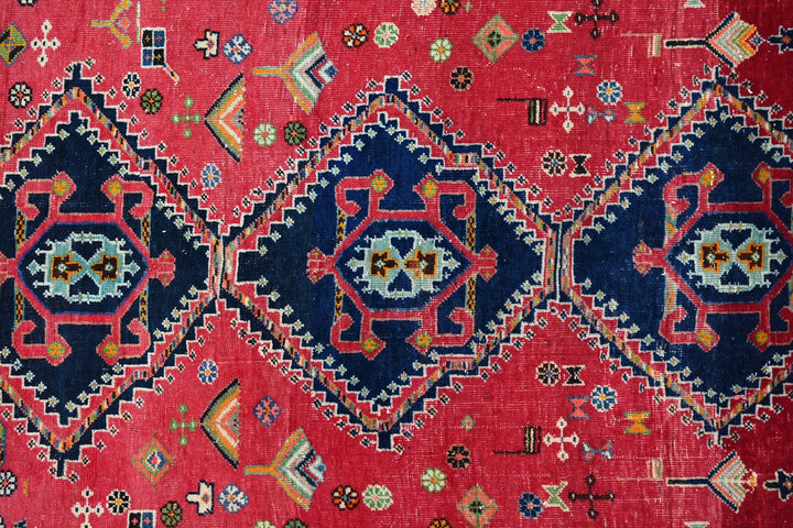 red Medium rug 6' 5" x 9' 4"