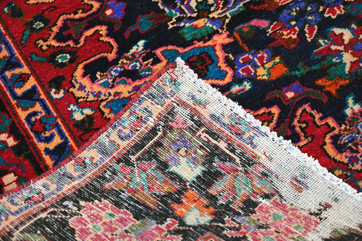 blue Large rug 6' 11" x 9' 0"
