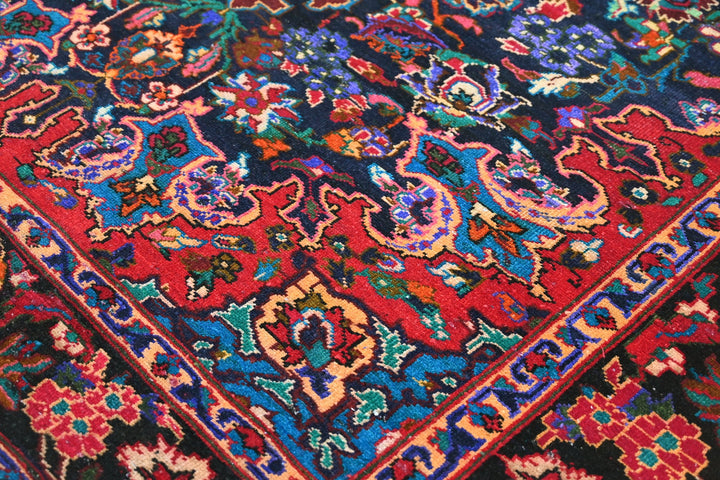 blue Large rug 6' 11" x 9' 0"
