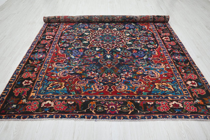 blue Large rug 6' 11" x 9' 0"