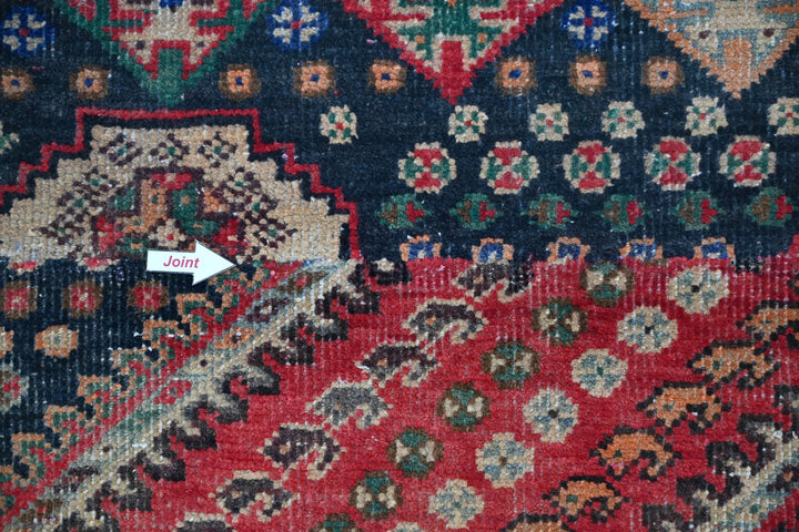 red Medium rug 6' 2" x 8' 10"