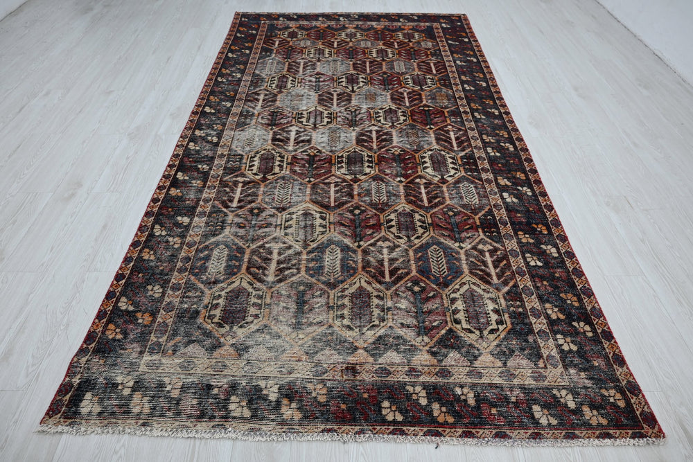 gray Large rug 5' 5" x 10' 5"