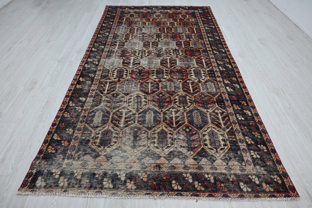 gray Large rug 5' 5" x 10' 5"