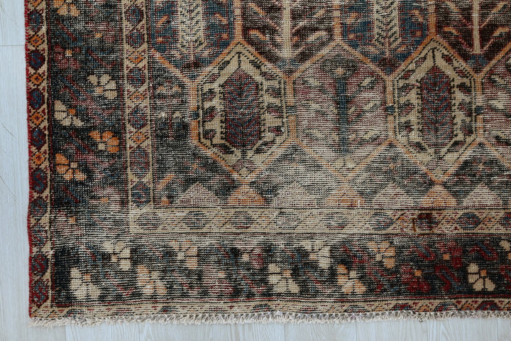 gray Large rug 5' 5" x 10' 5"