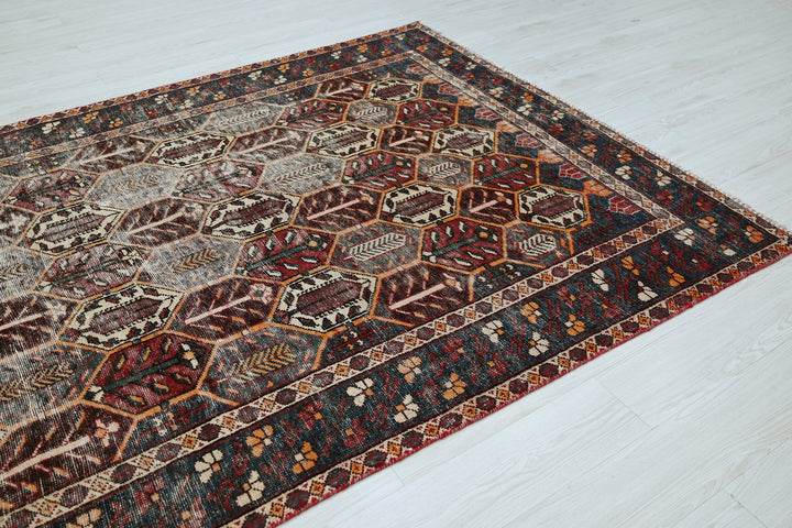 gray Large rug 5' 5" x 10' 5"
