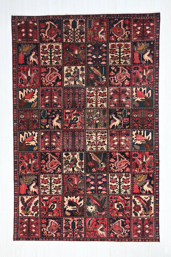 red Medium rug 5' 8" x 9' 3"