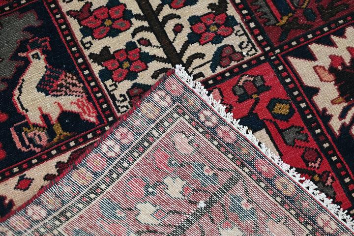 red Medium rug 5' 8" x 9' 3"