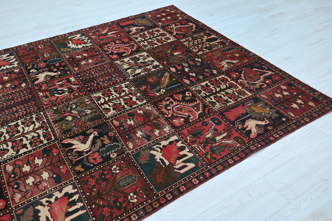 red Medium rug 5' 8" x 9' 3"