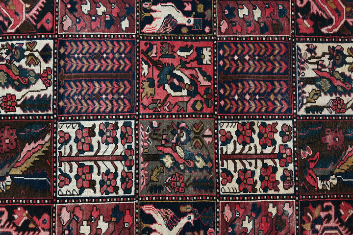 red Medium rug 5' 8" x 9' 3"