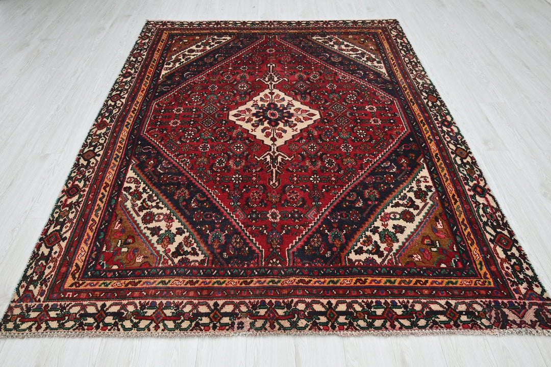 red Medium rug 6' 2" x 8' 8"