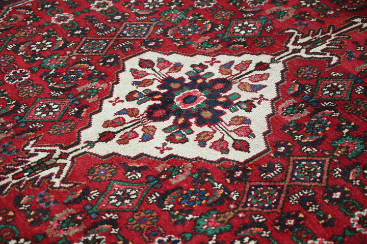 red Medium rug 6' 2" x 8' 8"