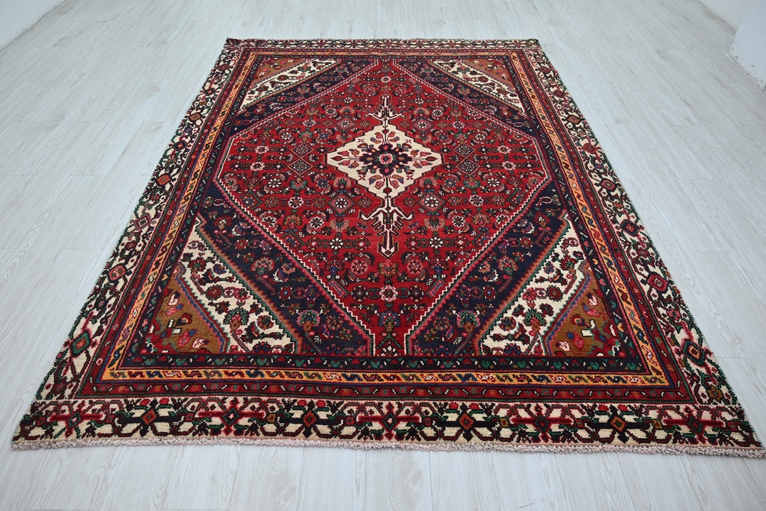 red Medium rug 6' 2" x 8' 8"