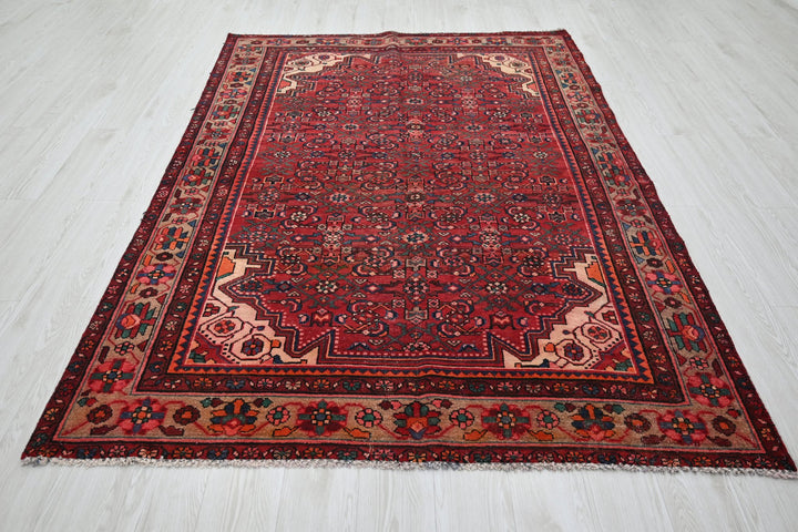 red Medium rug 5' 4" x 7' 8"