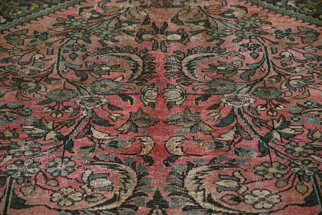 pink Large rug 5' 2" x 10' 1"