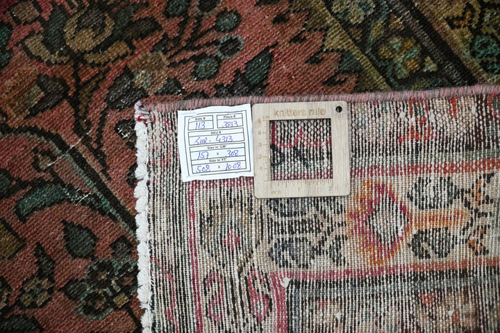 pink Large rug 5' 2" x 10' 1"