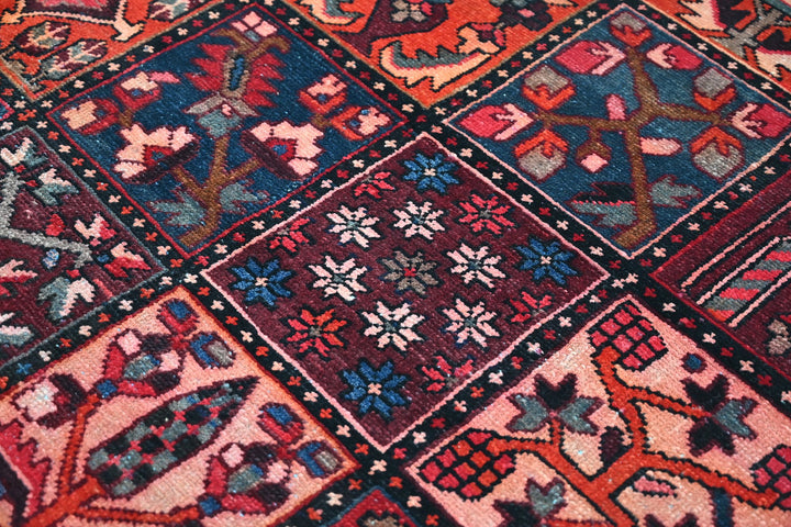 red Large rug 7' 3" x 8' 8"