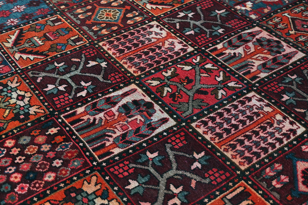 red Large rug 7' 3" x 8' 8"