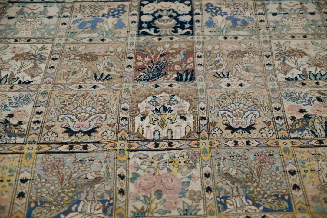 white Large rug 5' 11" x 9' 6"