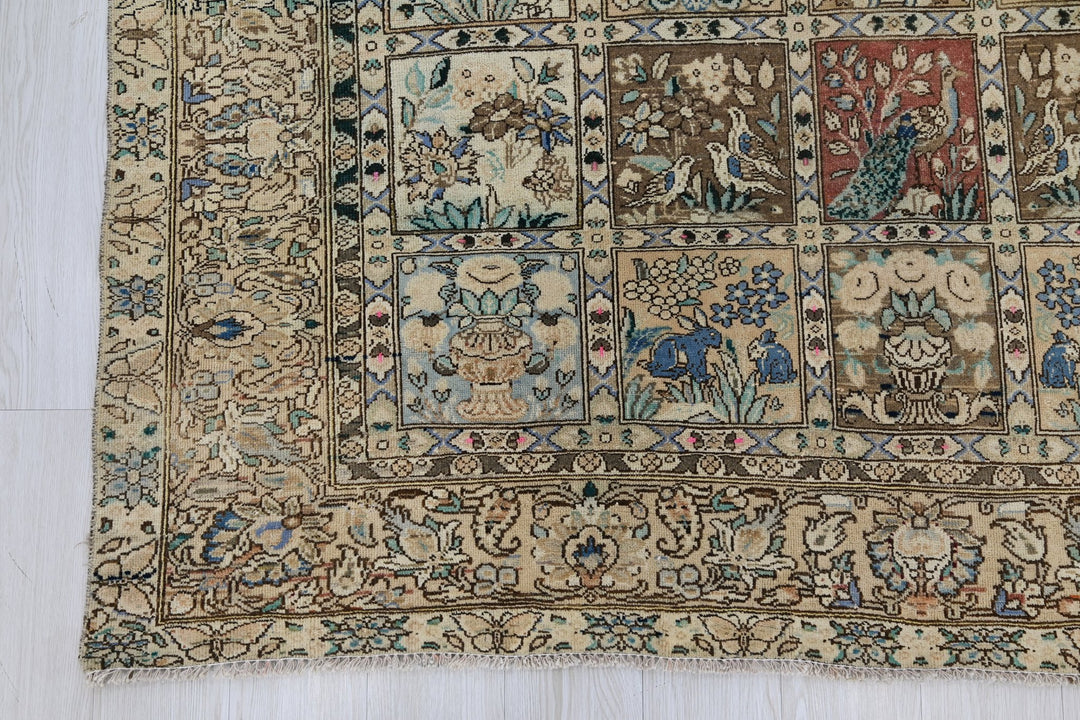 white Large rug 5' 11" x 9' 6"