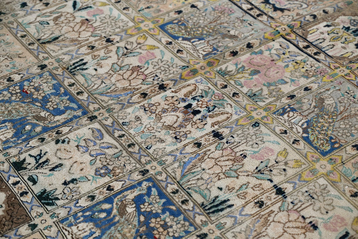 white Large rug 5' 11" x 9' 6"