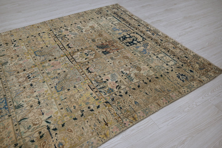 white Large rug 5' 11" x 9' 6"