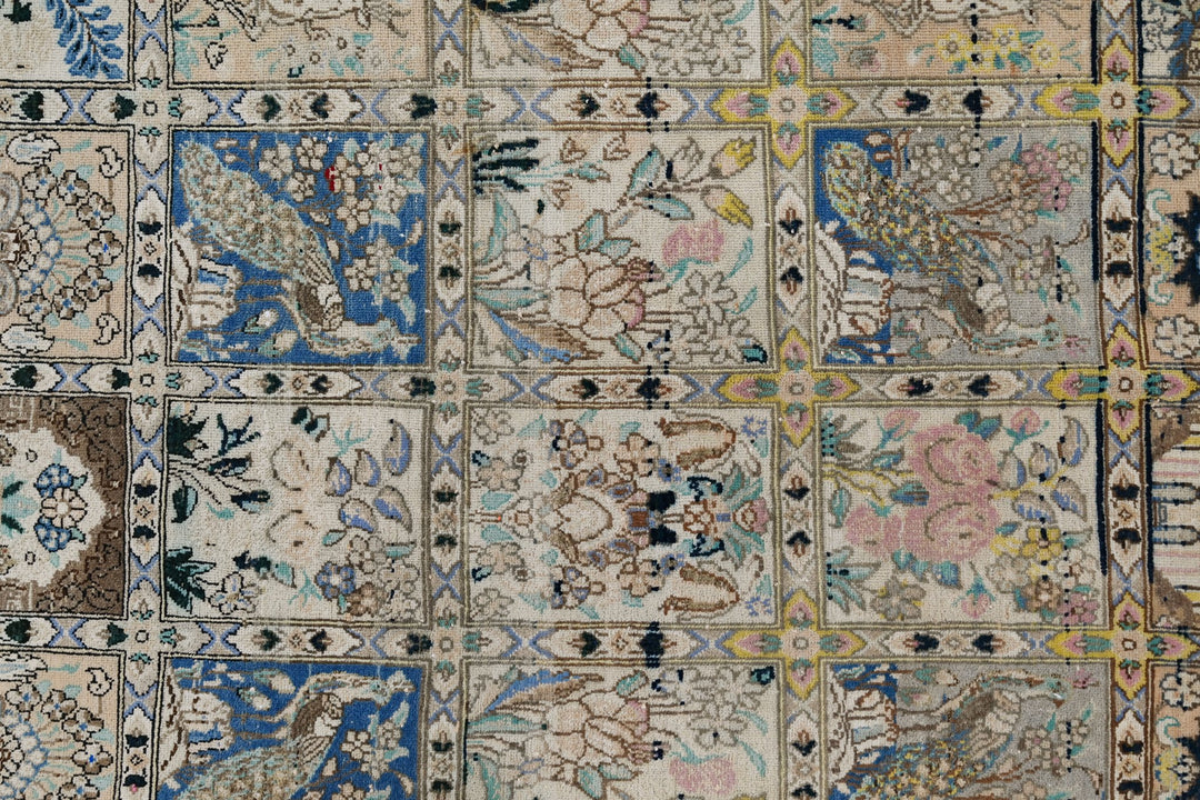 white Large rug 5' 11" x 9' 6"