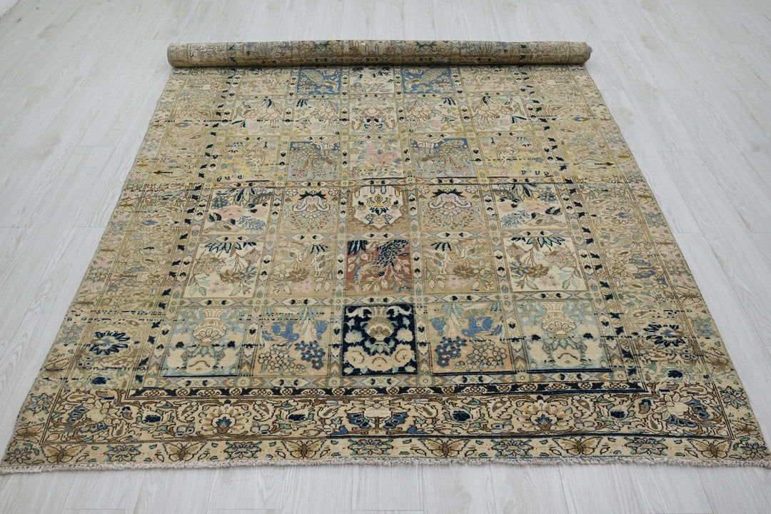 white Large rug 5' 11" x 9' 6"