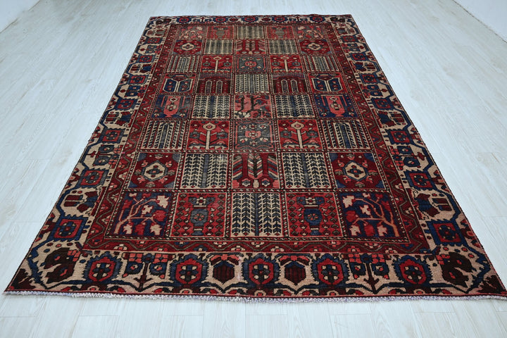red Large rug 6' 2" x 9' 8"