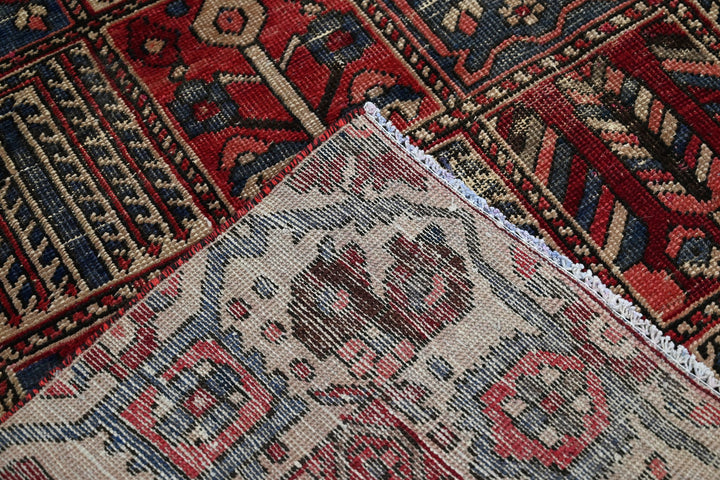 red Large rug 6' 2" x 9' 8"