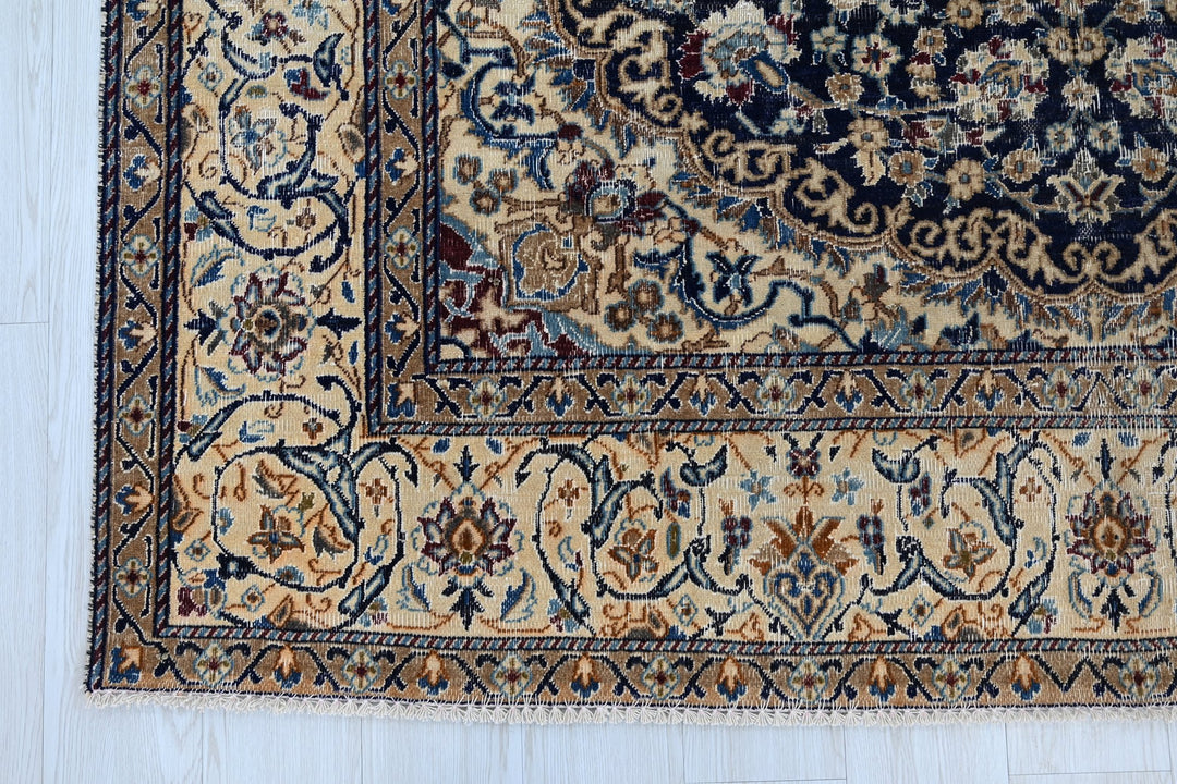 blue Medium rug 6' 4" x 9' 0"