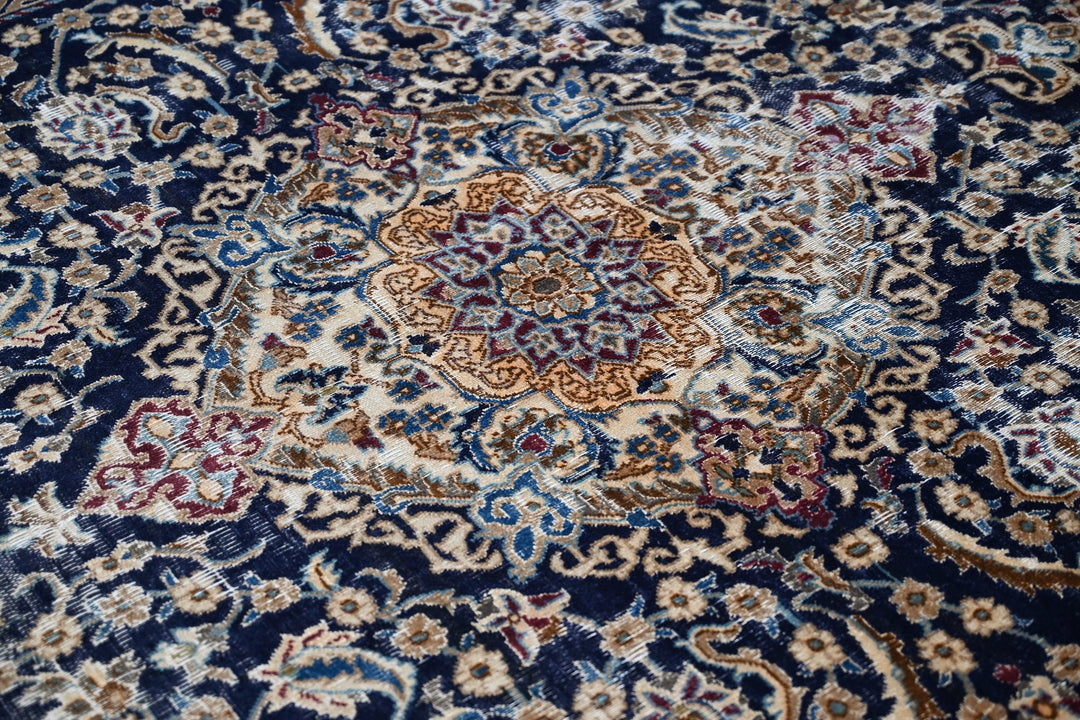 blue Medium rug 6' 4" x 9' 0"