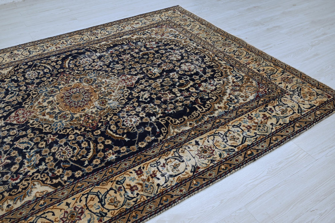 blue Medium rug 6' 4" x 9' 0"