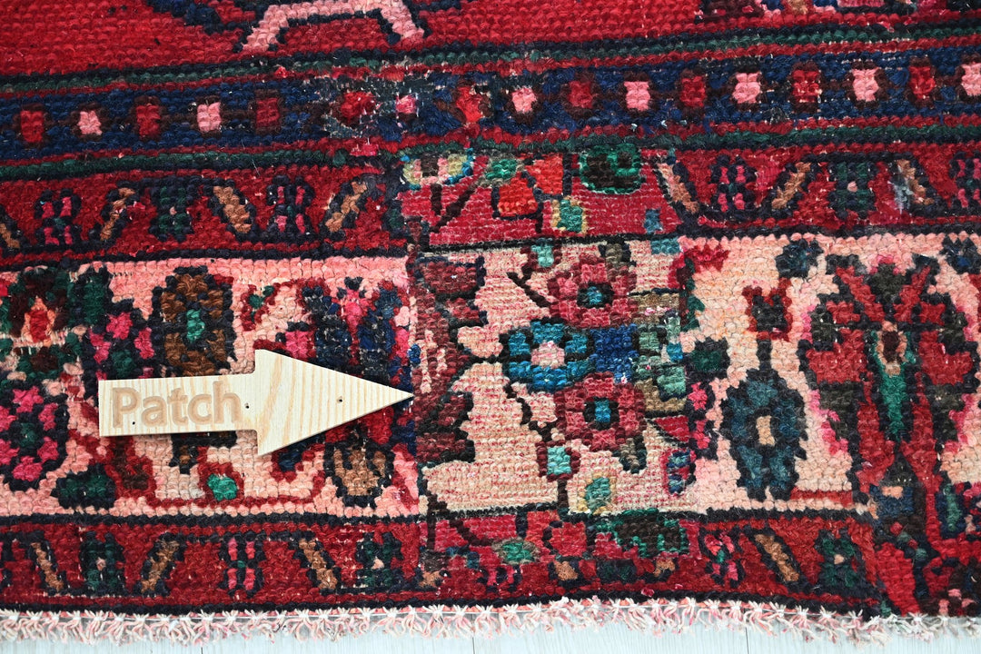 red Medium rug 6' 6" x 9' 5"