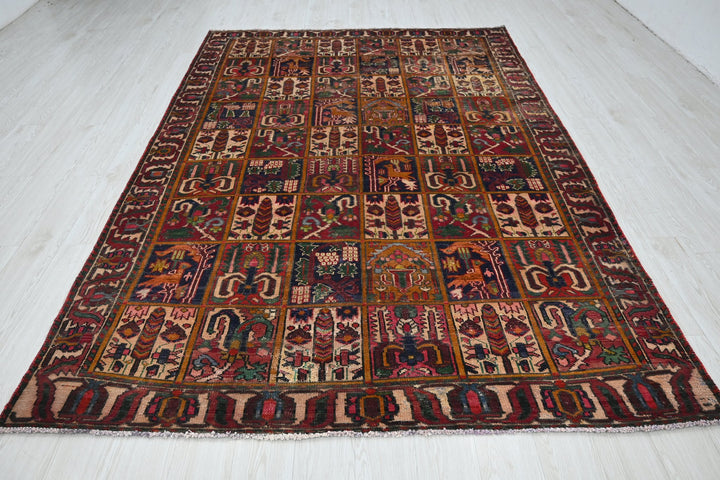 red Large rug 6' 6" x 9' 8"