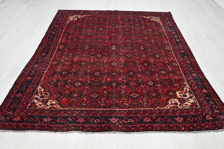 red Large rug 6' 7" x 8' 2"
