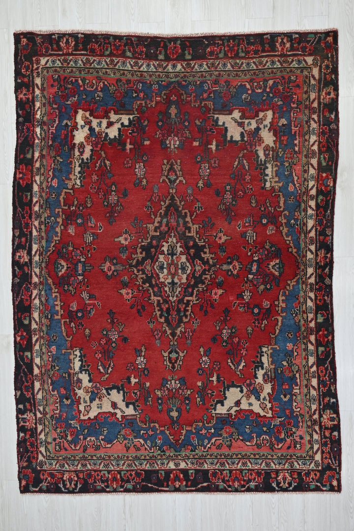 red Medium rug 6' 1" x 8' 11"